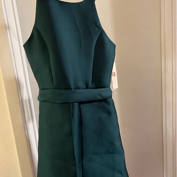 Forest green dress NEVER WORN from Dillards. - Picture 2 of 4